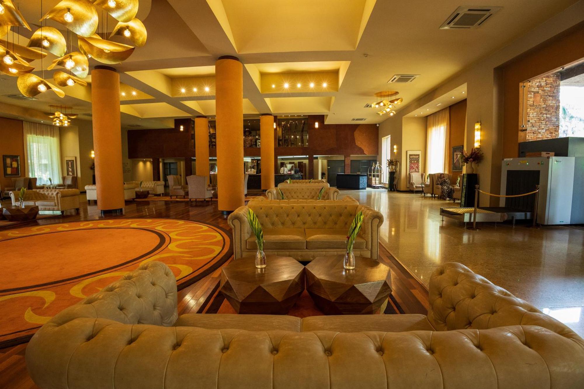 Speke And Conference Center 4* Kampala